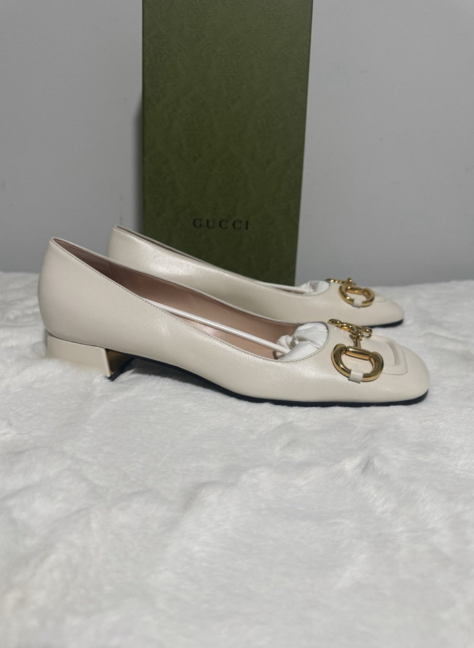 Brand New Gucci Malaga Kid Mystic White Horsebit Leather Flats