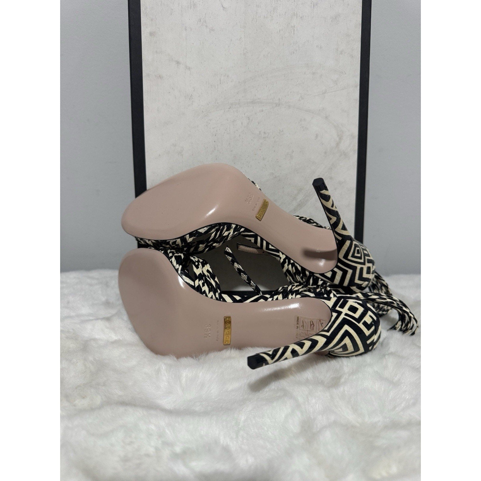 Gucci Allie Striped Leather Sandals, Black/White