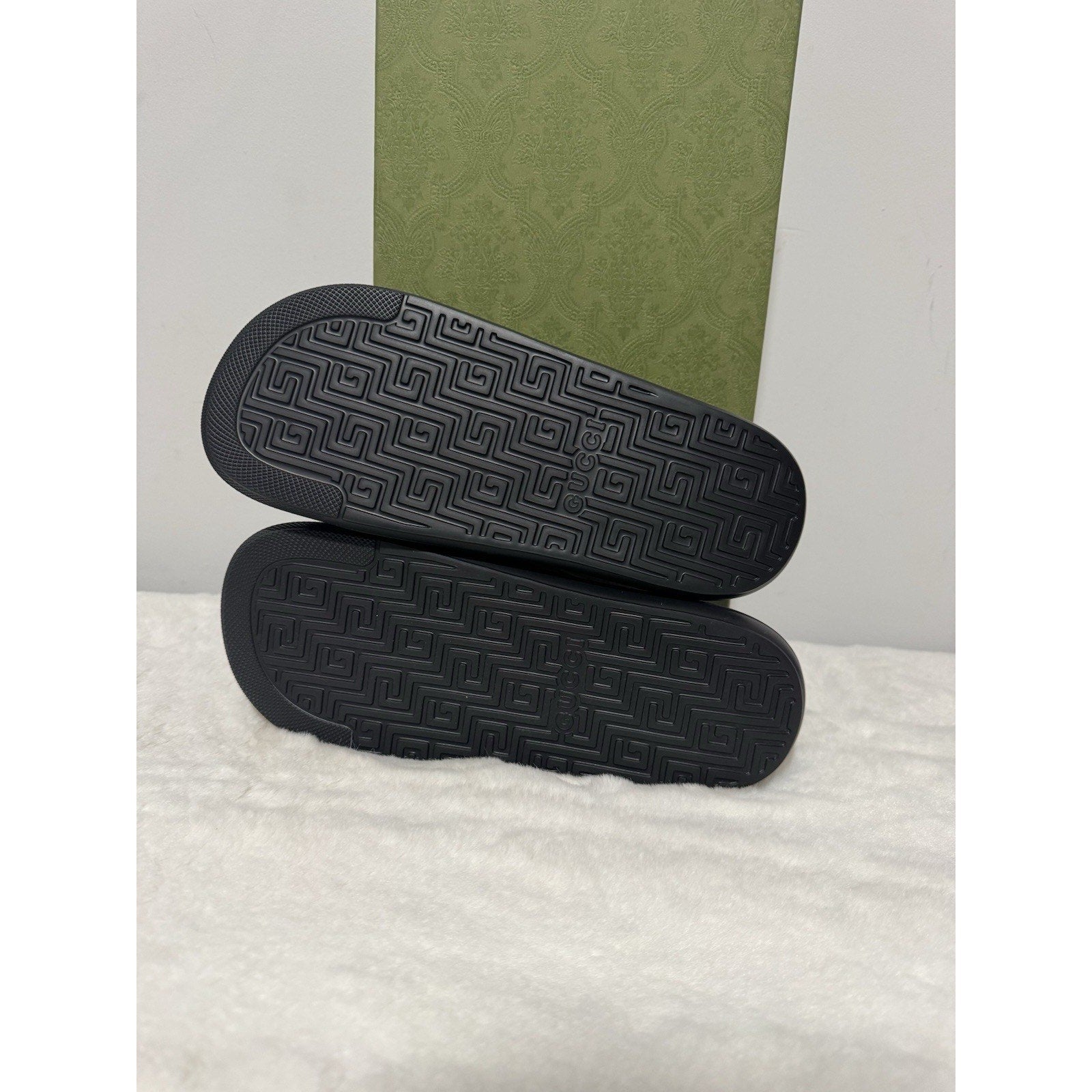 GUCCI Men's Black Rubber Web Slide Sandals New And Authentic
