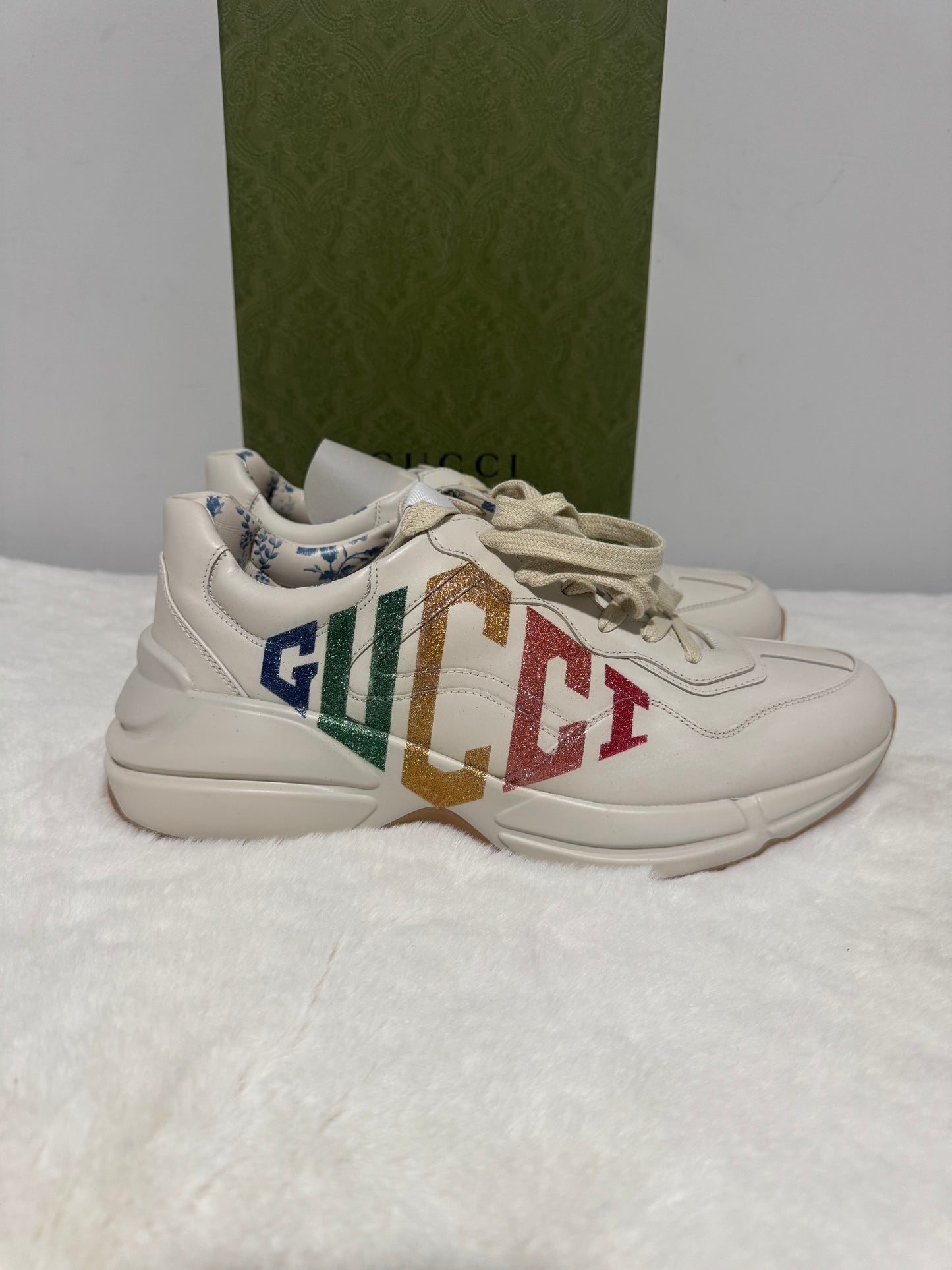 Gucci Rhyton Platform Calfskin Glitter Logo Womens Sneakers Mystic White