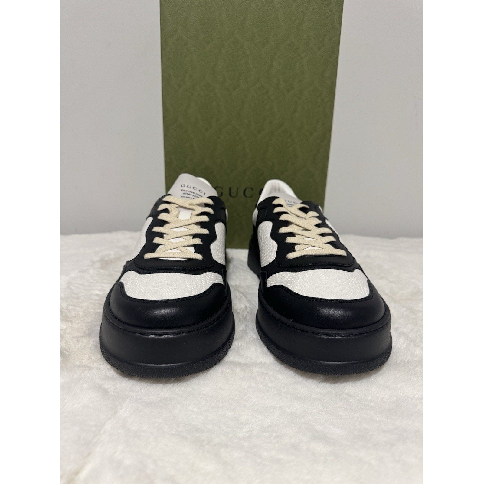 Men's Gucci GG Embossed Leather Black/White Sneakers