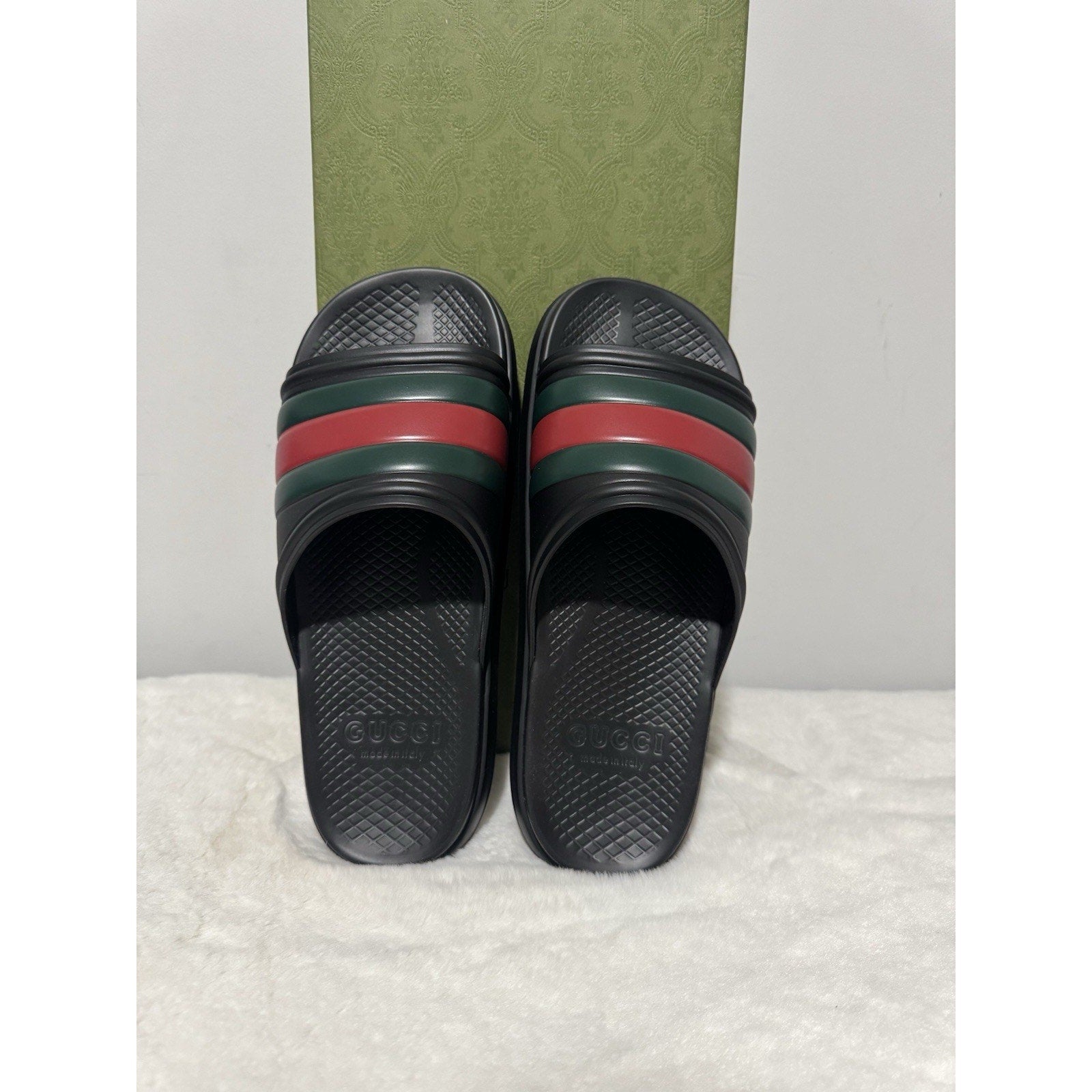 GUCCI Men's Black Rubber Web Slide Sandals New And Authentic