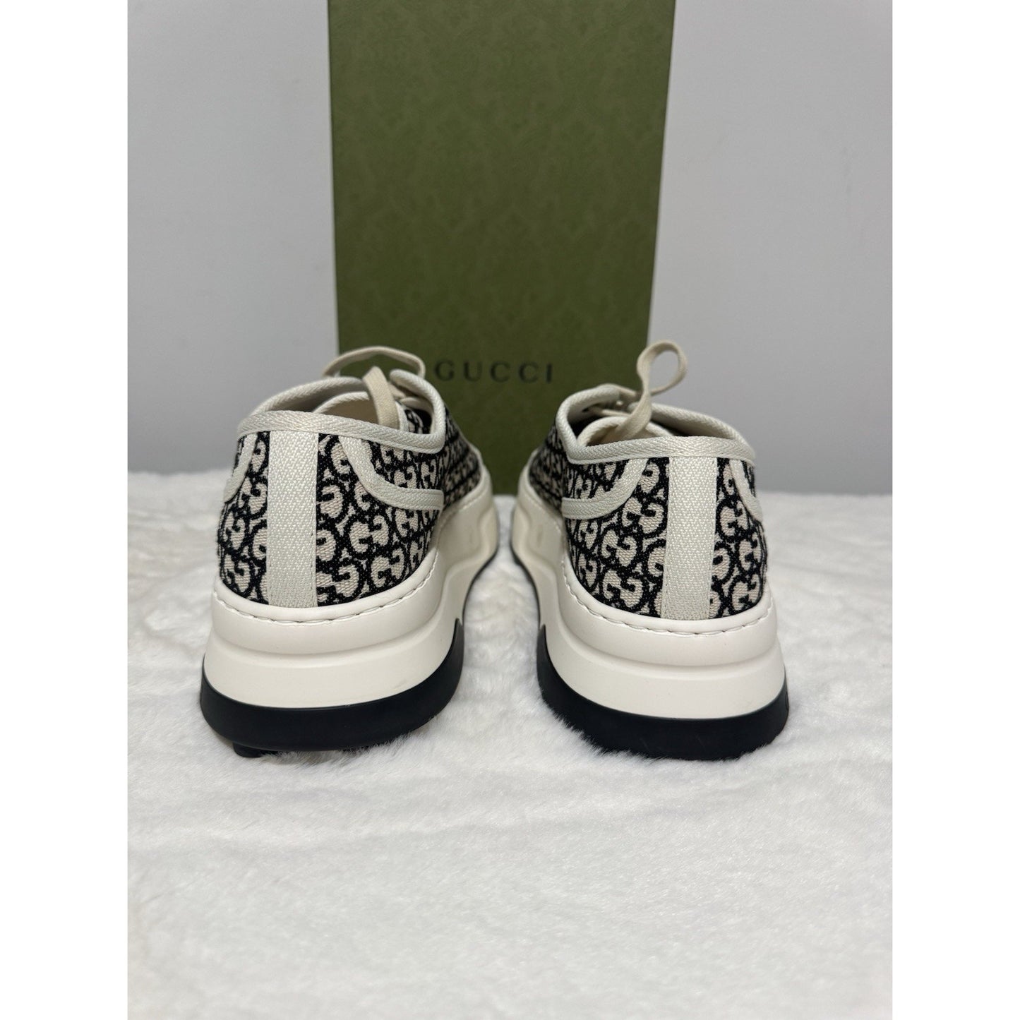 Gucci WmnsGG Platform Sneakers Authentic ‘Ivory Black’ Uk42/US12