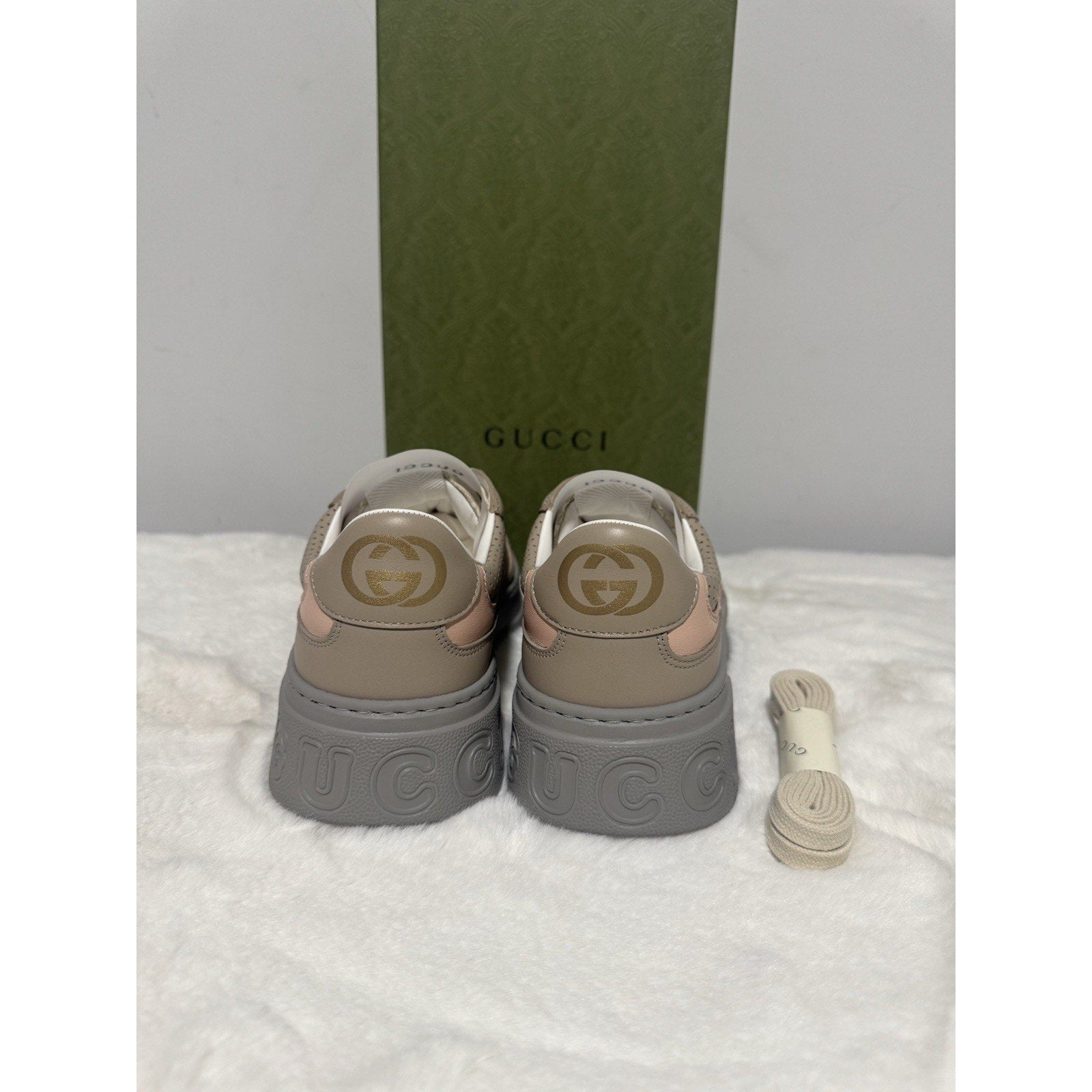 Gucci GG Logo Sneaker Oatmeal Light Pink Sneaker