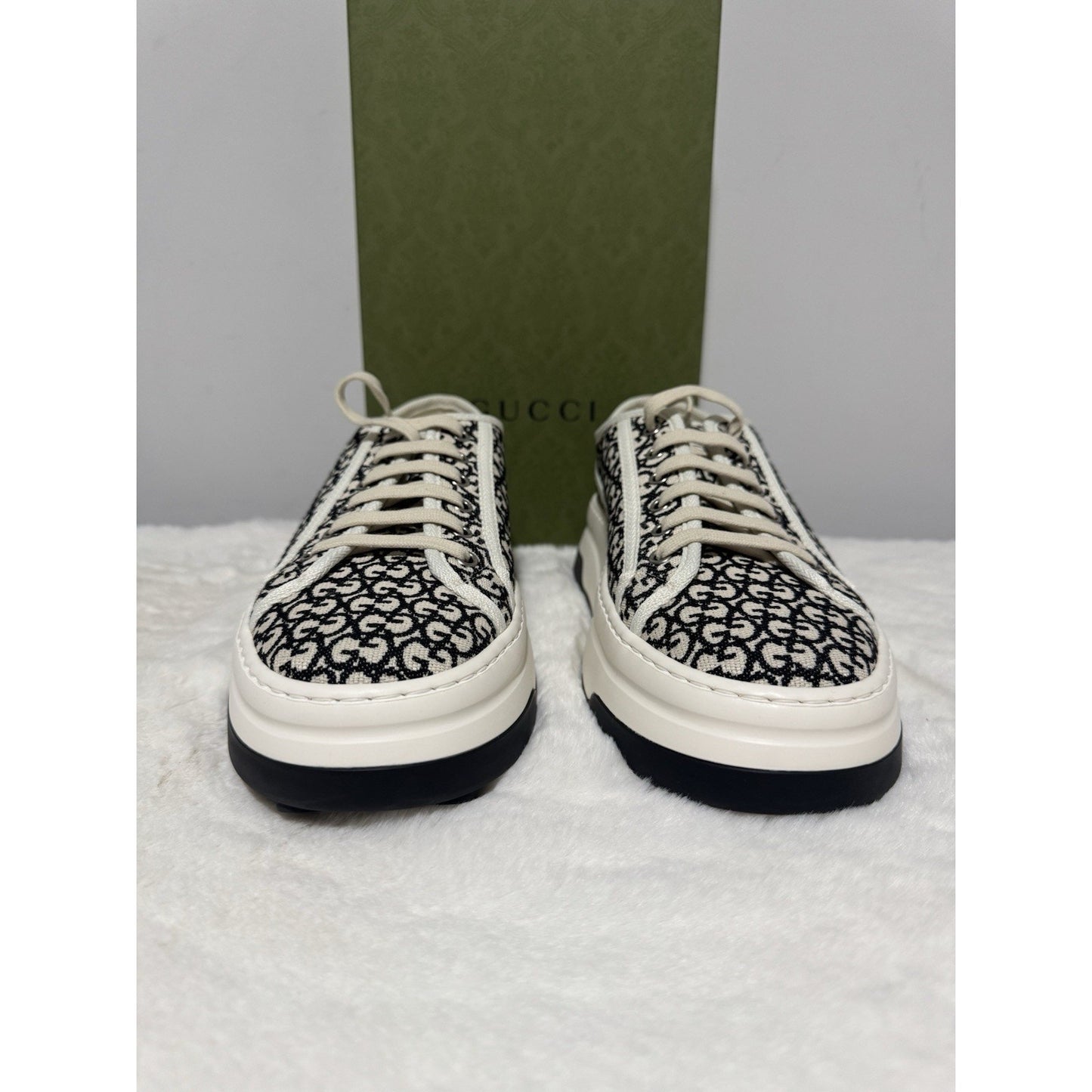 Gucci WmnsGG Platform Sneakers Authentic ‘Ivory Black’ Uk42/US12