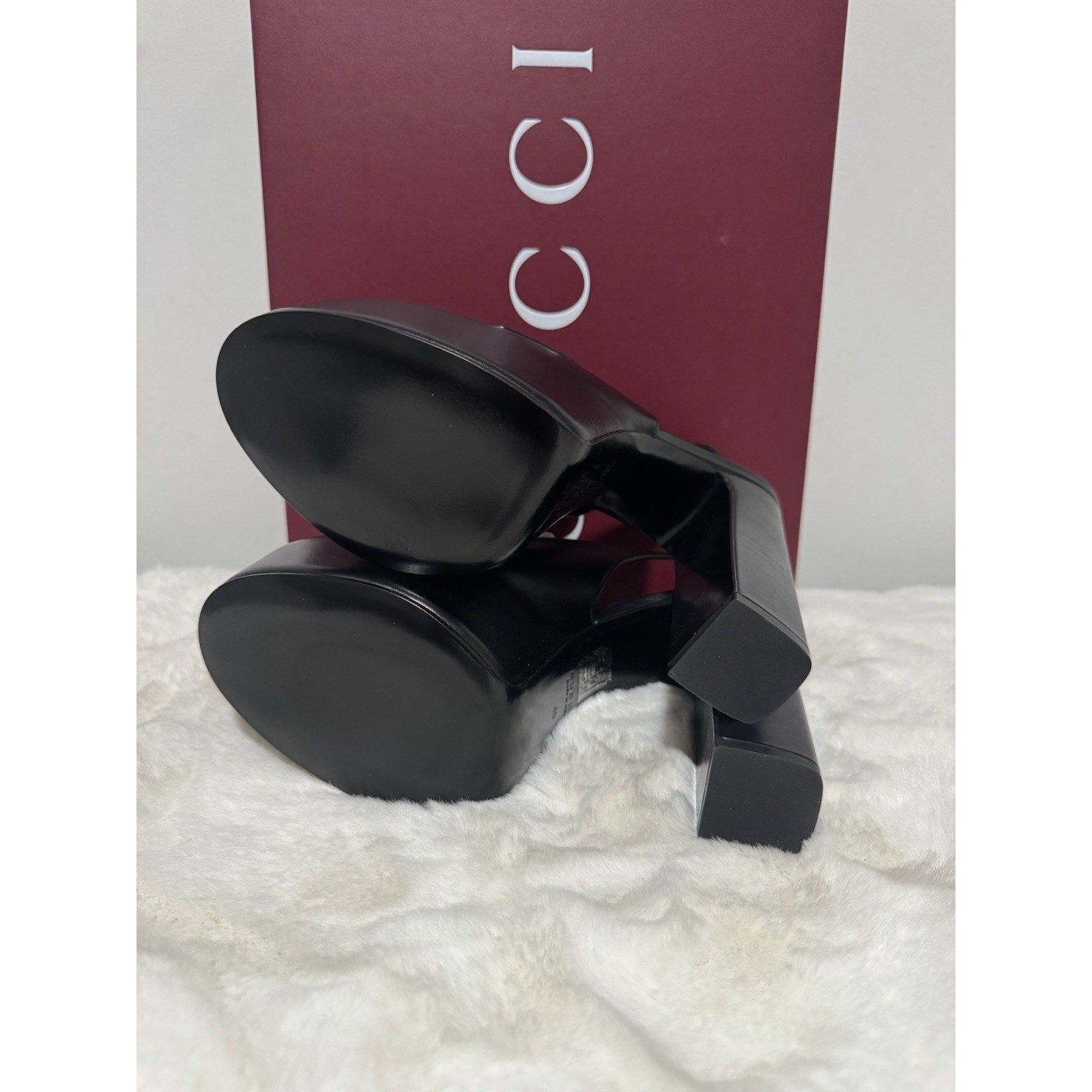 Gucci Ottavia Leather Platform Loafer Pumps New with Box